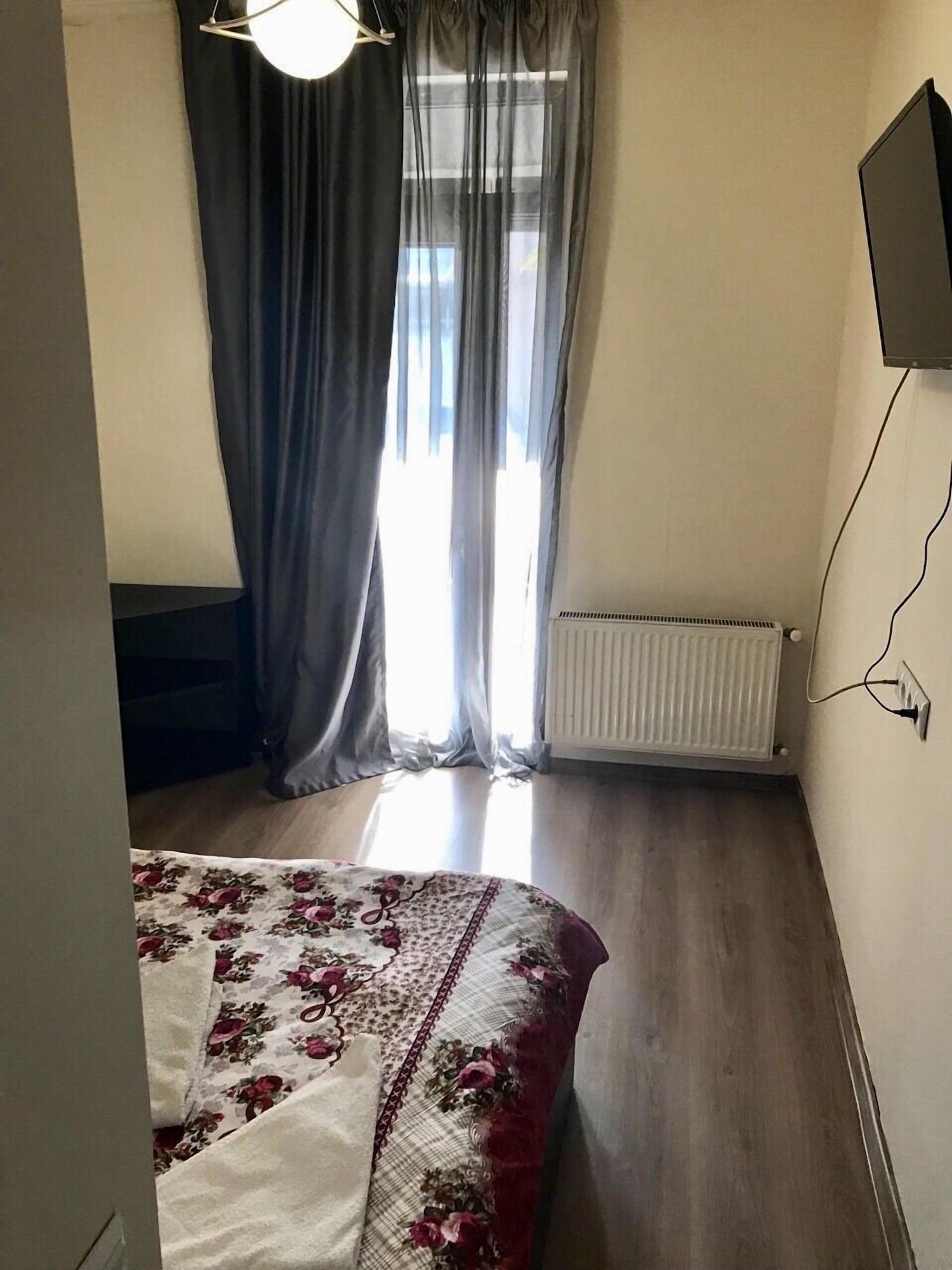 Hotel Cristal Palace Tbilisi Zewnętrze zdjęcie