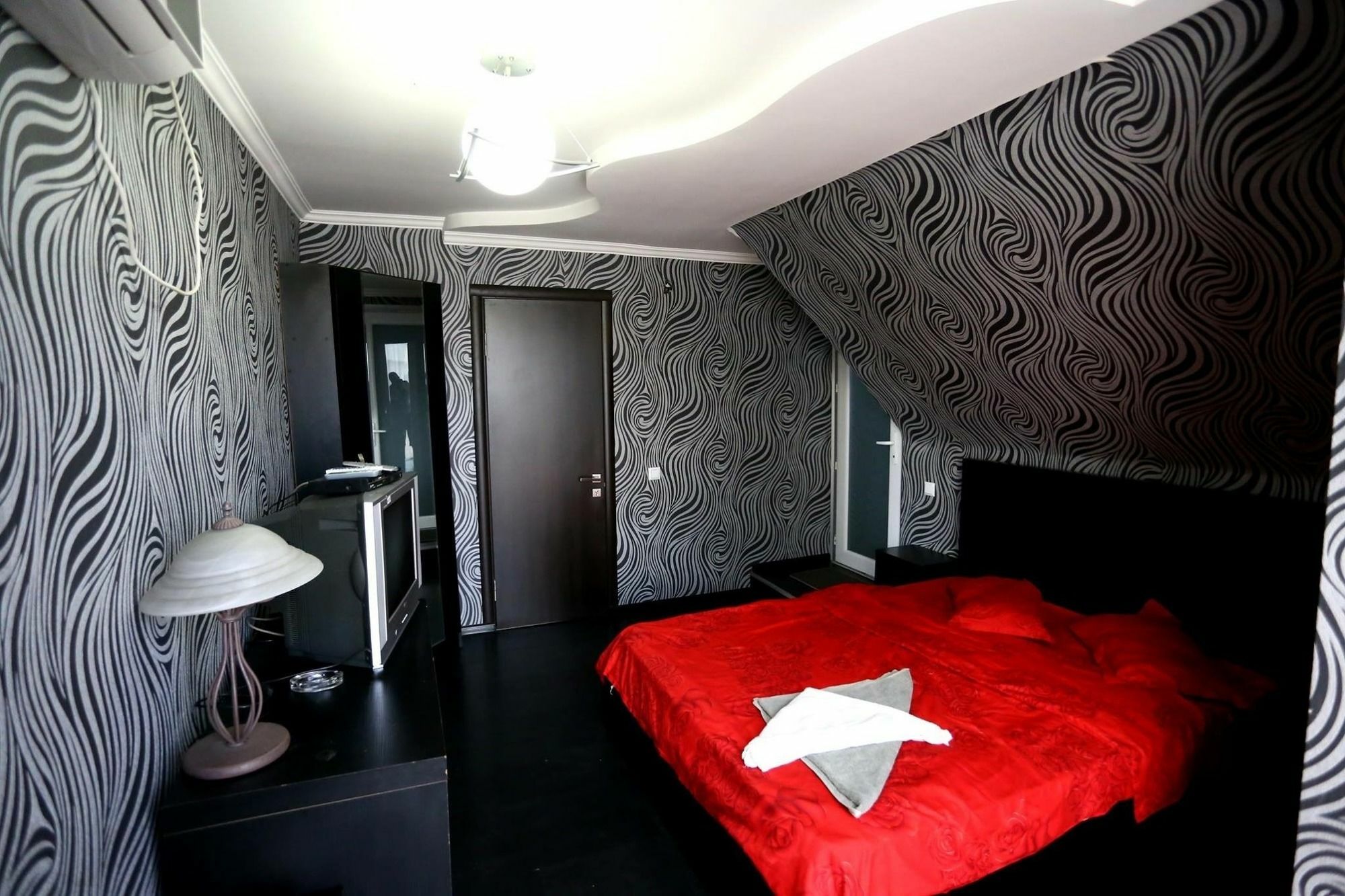 Hotel Cristal Palace Tbilisi Zewnętrze zdjęcie